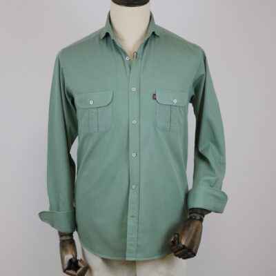 Camisa dos bolsillos algodón verde claro