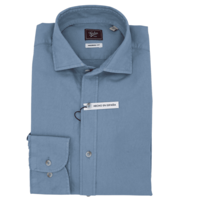 Camisa Oxford tintada azul claro